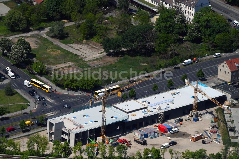Berlin aus der Vogelperspektive: Baustelle am Autohandels- Gebäude der Koch Gruppe Automobile AG Alt-Biesdorf in Berlin, Deutschland