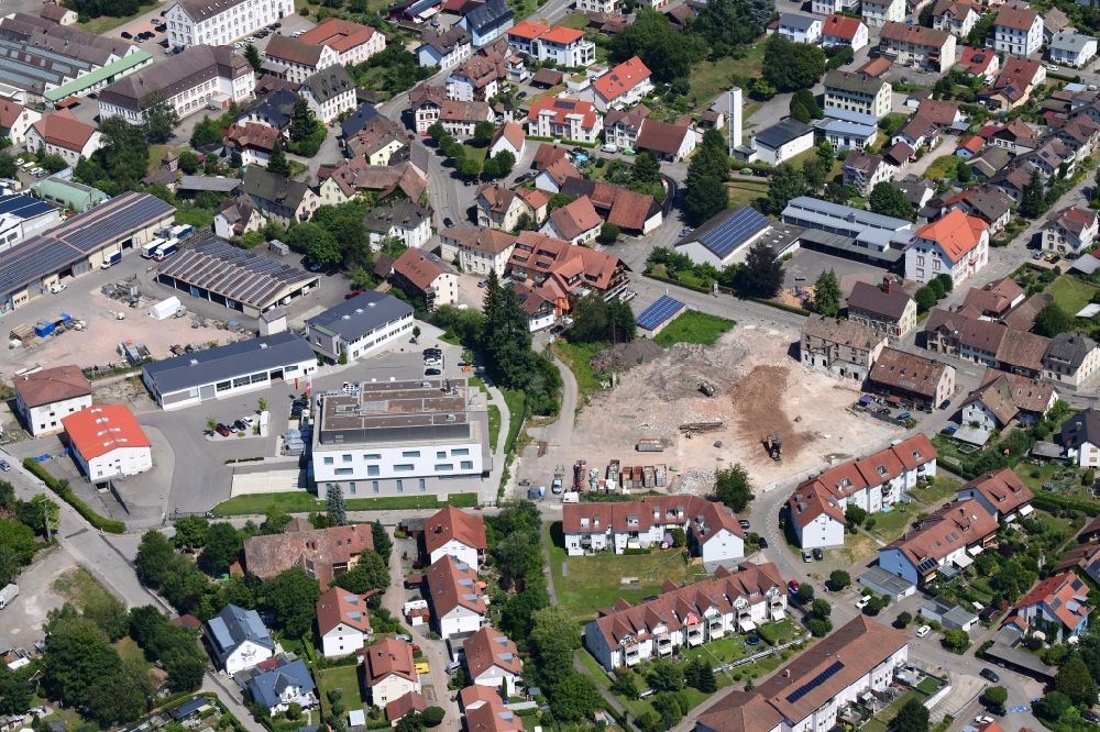 Luftbild Schopfheim - Baustelle und Bauplatz von zwei Mehrfamilienhäusern in der Hauptstraße in Schopfheim im Bundesland Baden-Württemberg, Deutschland
