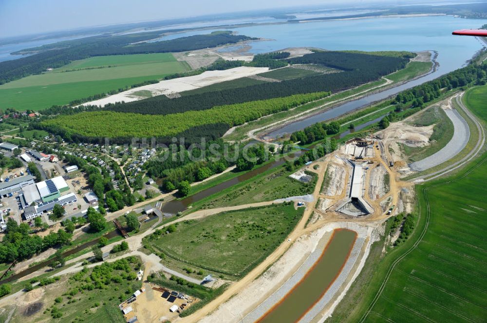 Luftbild Großkoschen - Baustelle Überleiter vom Senftenberger See zum Geierswalder Seer in der Lausitzer Seenland bei Großkoschen