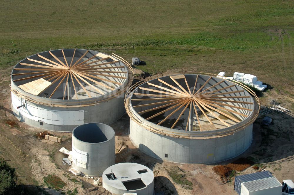 Bergzow aus der Vogelperspektive: Baustelle Biogasanlage Bergzow