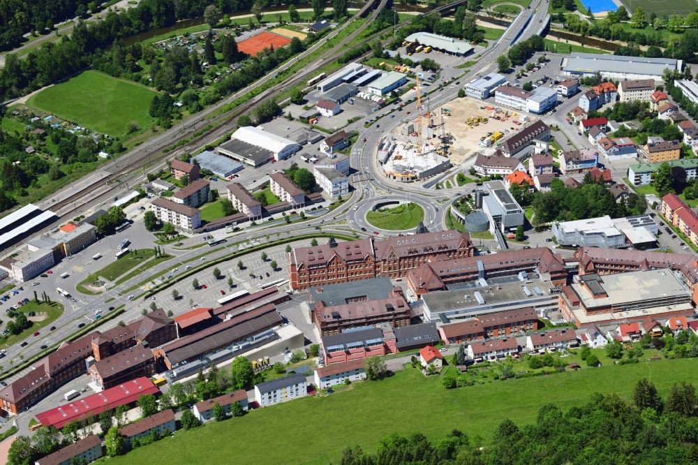 Luftaufnahme Tuttlingen - Baustelle Bürogebäude des Geschäftshauses am Aesculap- Platz in Tuttlingen im Bundesland Baden-Württemberg, Deutschland