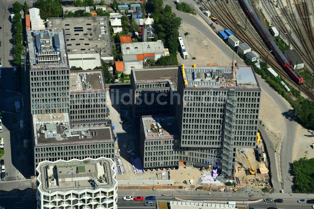 Luftbild München - Baustelle Bürogebäude des Geschäftshauses Kap West im Ortsteil Hirschgarten in München im Bundesland Bayern, Deutschland