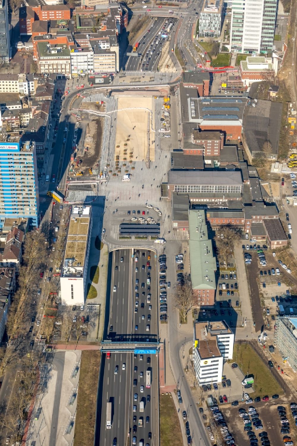 Luftbild Duisburg - Baustelle Bürogebäude des Geschäftshauses Mercator One in Duisburg im Bundesland Nordrhein-Westfalen, Deutschland
