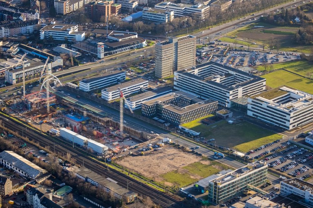 Luftbild Düsseldorf - Baustelle Bürogebäude des Geschäftshauses Mizal Offices – Visions on Campus in Düsseldorf im Bundesland Nordrhein-Westfalen, Deutschland