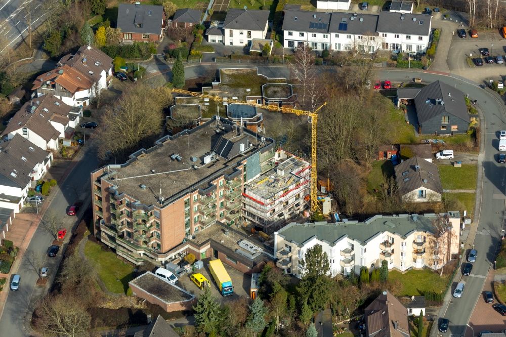 Luftaufnahme Sprockhövel - Baustelle für einen Anbau am Gebäude des Altersheim - Seniorenresidenz am Perthes-Ring in Sprockhövel im Bundesland Nordrhein-Westfalen, Deutschland