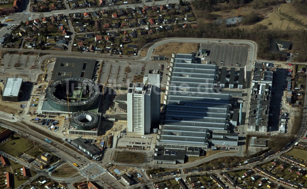 Herlev aus der Vogelperspektive: Baustelle für einen Erweiterungs- Neubau auf dem Klinikgelände des Krankenhauses Herlev Hospital am Herlev Ringvej in Herlev in Kopenhagen, Dänemark