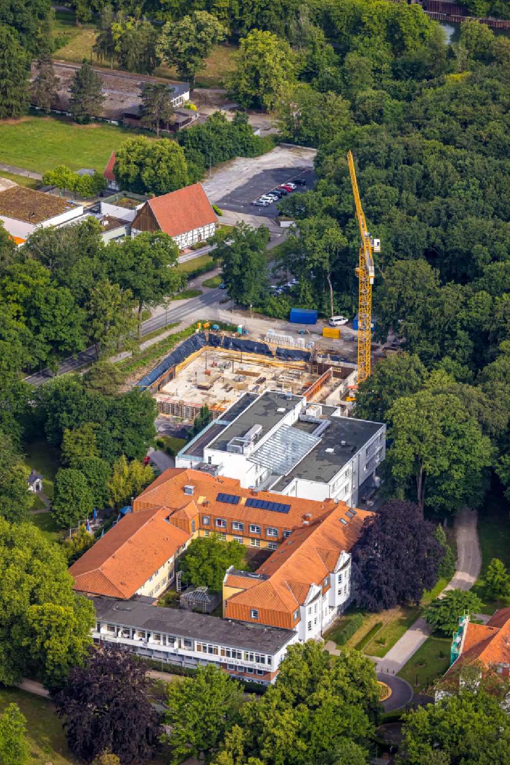 Luftbild Hamm - Baustelle für einen Erweiterungs- Neubau auf dem Klinikgelände des Krankenhauses Klinik für Manuelle Therapie in Hamm im Bundesland Nordrhein-Westfalen, Deutschland