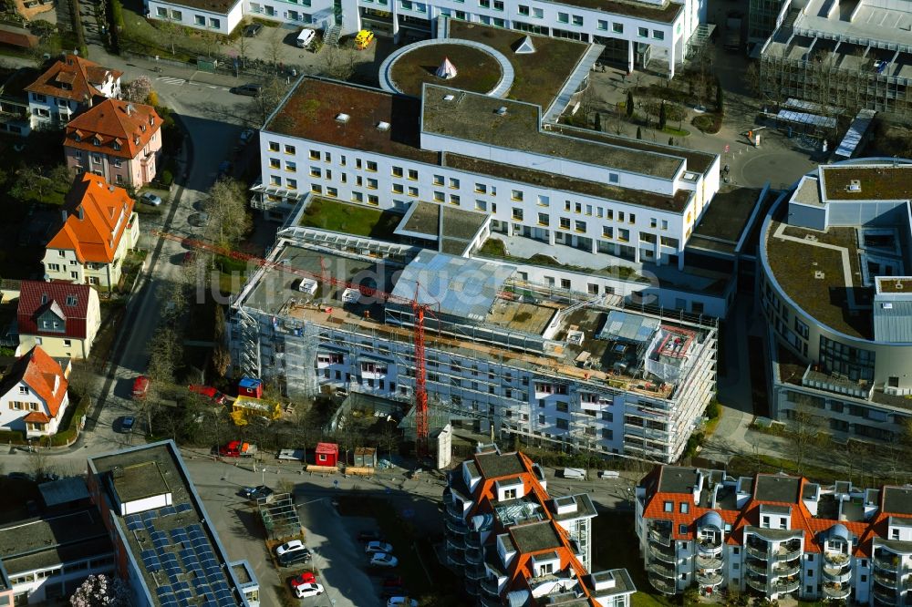 Luftaufnahme Ludwigsburg - Baustelle für einen Erweiterungs- Neubau auf dem Klinikgelände des Krankenhauses Klinikum Ludwigsburg an der Rosenstraße in Ludwigsburg im Bundesland Baden-Württemberg, Deutschland