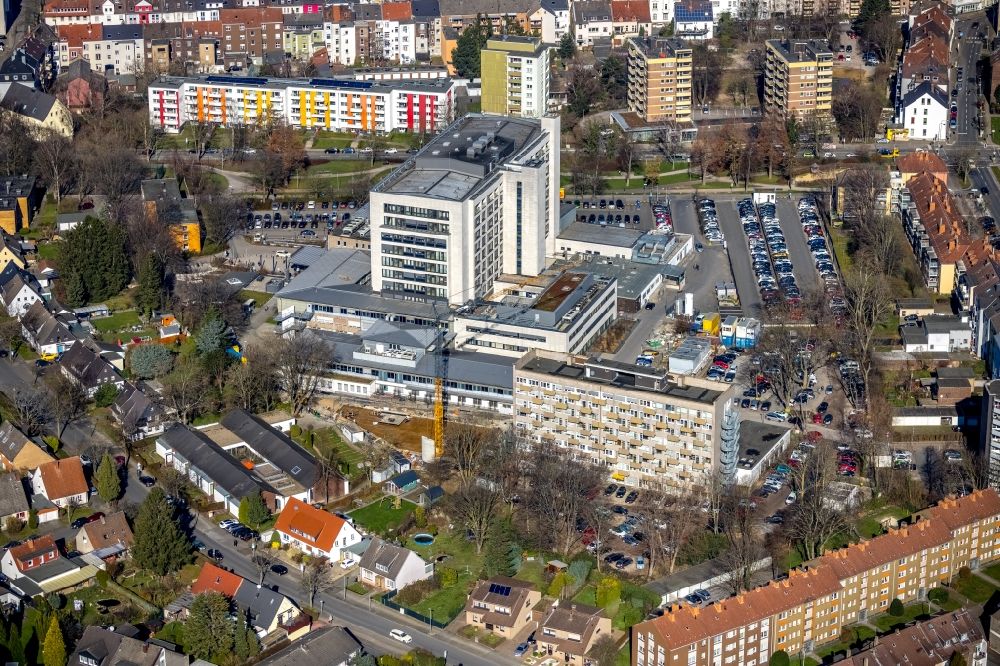 Luftbild Herne - Baustelle für einen Erweiterungs- Neubau auf dem Klinikgelände des Krankenhauses Marienhospital Herne im Bundesland Nordrhein-Westfalen