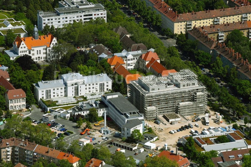 Luftbild Berlin - Baustelle für einen Erweiterungs- Neubau auf dem Klinikgelände des Krankenhauses Vivantes Auguste-Viktoria-Klinikum im Ortsteil Schöneberg in Berlin, Deutschland
