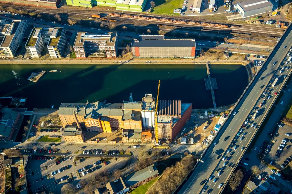 Luftaufnahme Duisburg - Baustelle für einen Erweiterungsbau am Museum Küppersmühle für Moderne Kunst in Duisburg im Bundesland Nordrhein-Westfalen, Deutschland