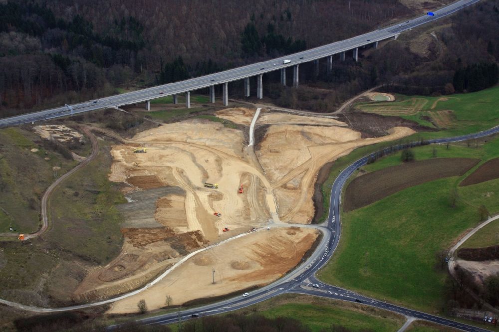 Luftbild Inzlingen - Baustelle und Erddeponie an der Verkehrsführung an der Autobahn der BAB A98 bei Inzlingen im Bundesland Baden-Württemberg