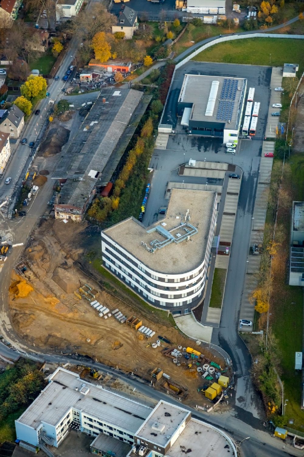 Witten von oben - Baustelle mit Erschließungs - und Aufschüttungs- Arbeiten am Medizinischen Versorgungszentrum Nephrocare Witten in Witten im Bundesland Nordrhein-Westfalen, Deutschland