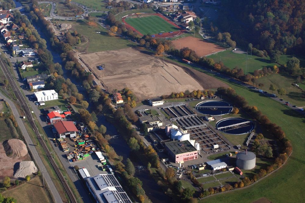Steinen von oben - Baustelle mit Erschließungs - und Aufschüttungs- Arbeiten für neues Gewerbegebiet in Steinen im Bundesland Baden-Württemberg