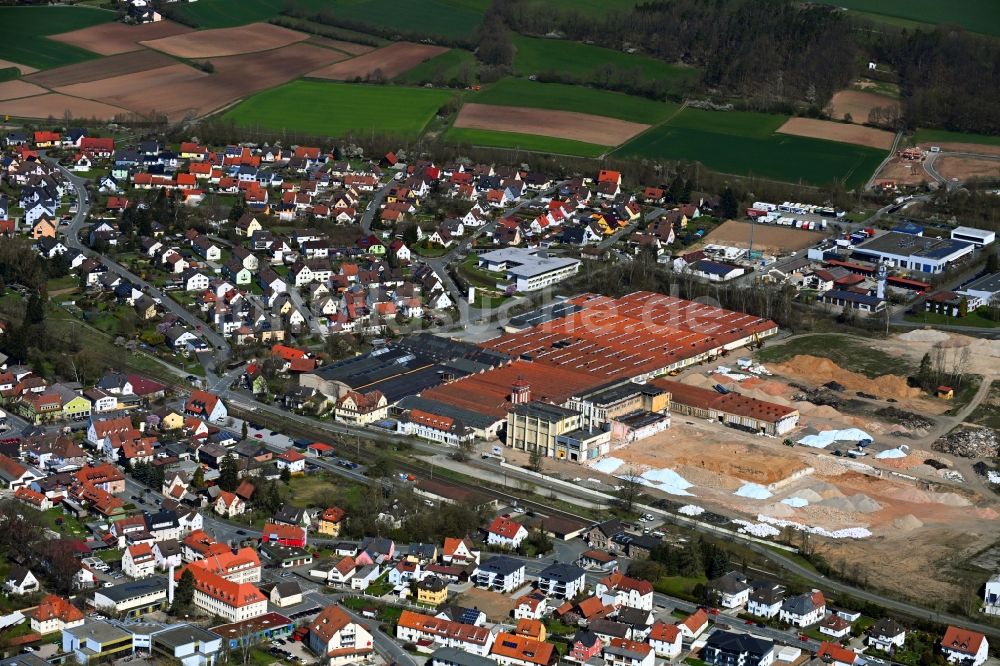 Mainleus von oben - Baustelle mit Erschließungs-, Grundierungs- und Erdarbeiten mit Aufschüttungen in Mainleus im Bundesland Bayern, Deutschland