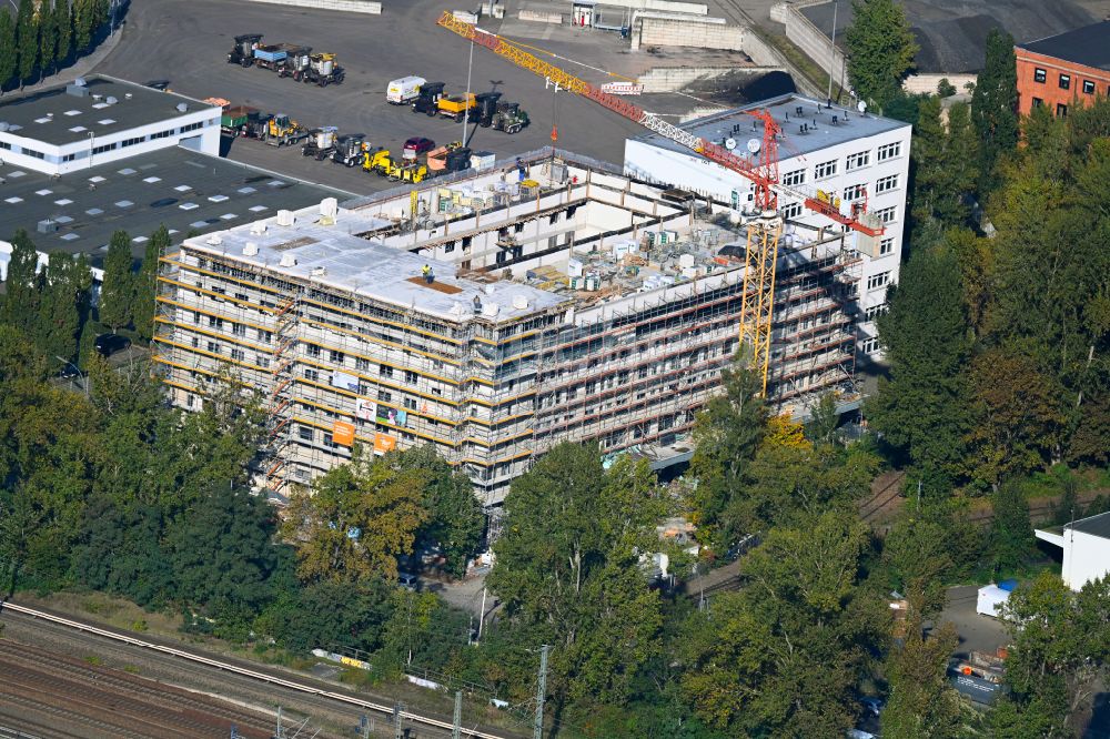 Berlin von oben - Baustelle Flüchtlingsheim- und Asylunterkunfts- Gebäude im Ortsteil Spandau in Berlin, Deutschland