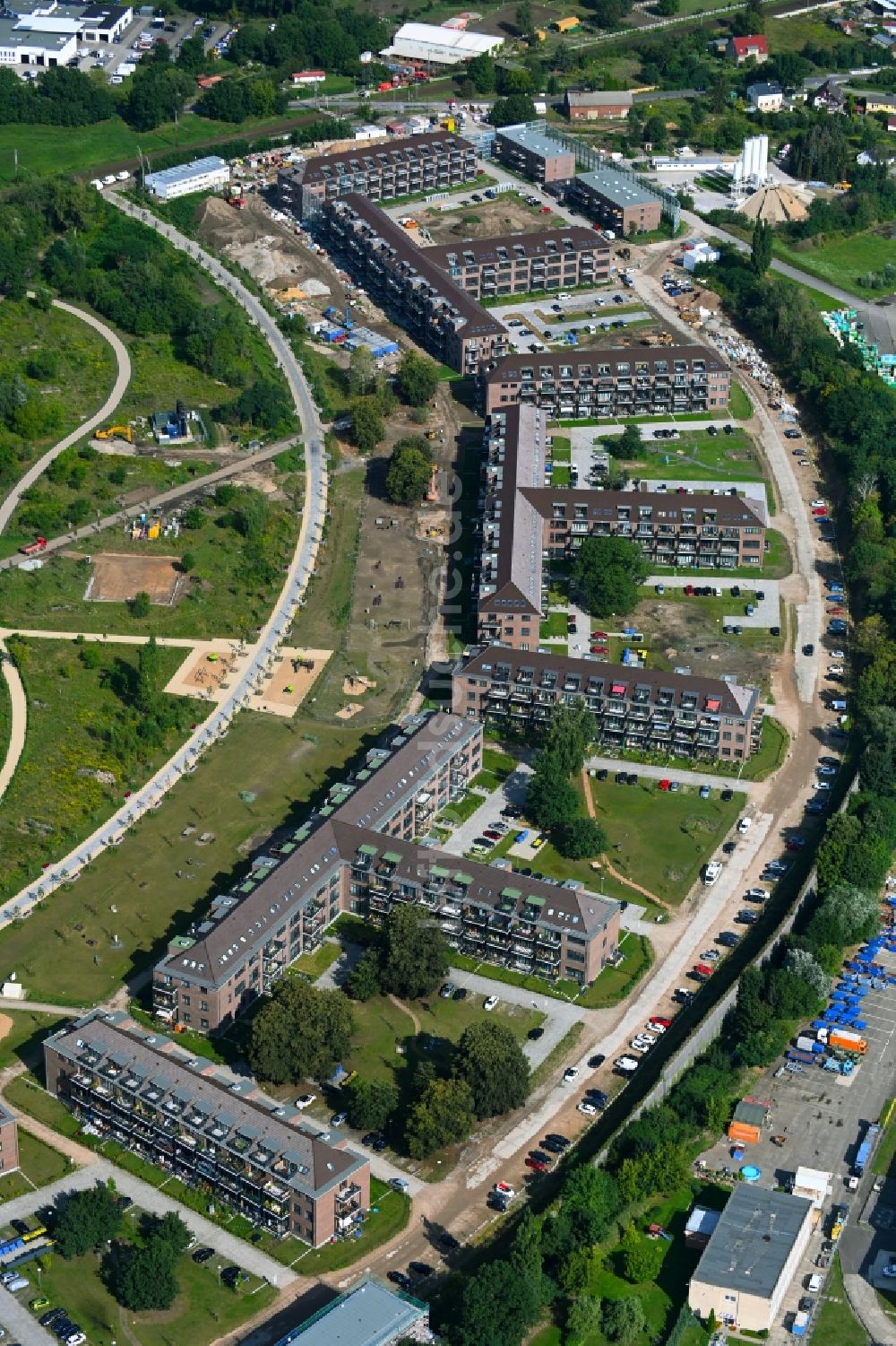 Luftbild Bernau - Baustelle Kasernen- Gebäudekomplex Panke-Park - Pankebogen in Bernau im Bundesland Brandenburg, Deutschland