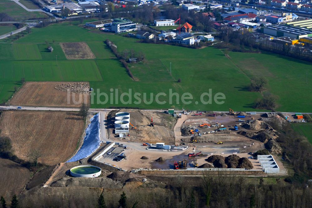 Luftbild Weingarten (Baden) - Baustelle der Klärwerks- Becken und Reinigungsstufen in Weingarten (Baden) im Bundesland Baden-Württemberg, Deutschland
