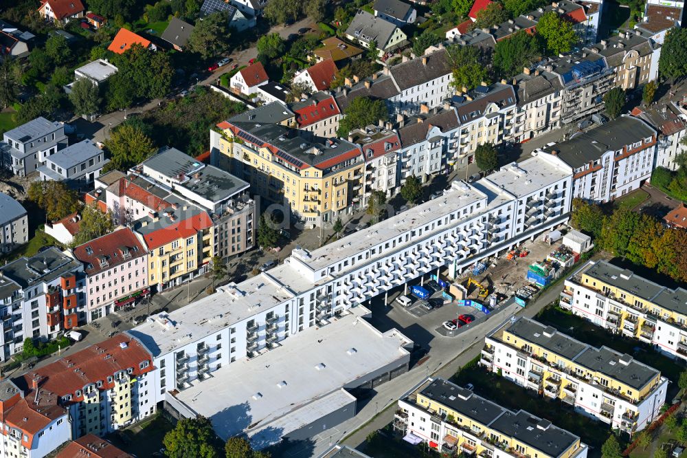 Luftbild Berlin - Baustelle Mehrfamilienhaussiedlung Dietzgenstraße mit Aldi Supermarkt im Ortsteil Niederschönhausen in Berlin, Deutschland