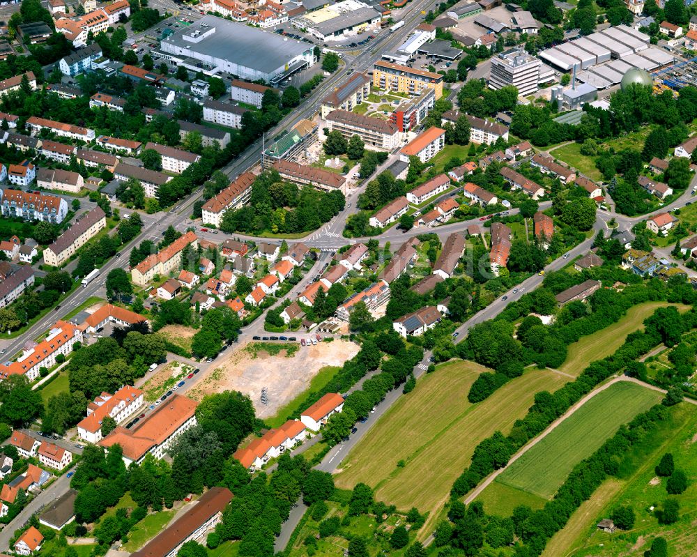 Luftbild Südstadt - Baustelle Mischbebauung eines Wohngebiets mit Mehrfamilienhäusern und Einfamilienhäusern in Südstadt im Bundesland Baden-Württemberg, Deutschland