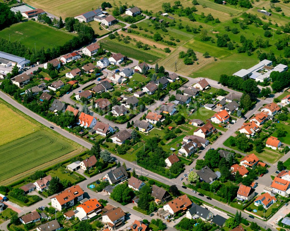 Luftaufnahme Seebronn - Baustelle Mischbebauung eines Wohngebiets mit Mehrfamilienhäusern und Einfamilienhäusern in Seebronn im Bundesland Baden-Württemberg, Deutschland