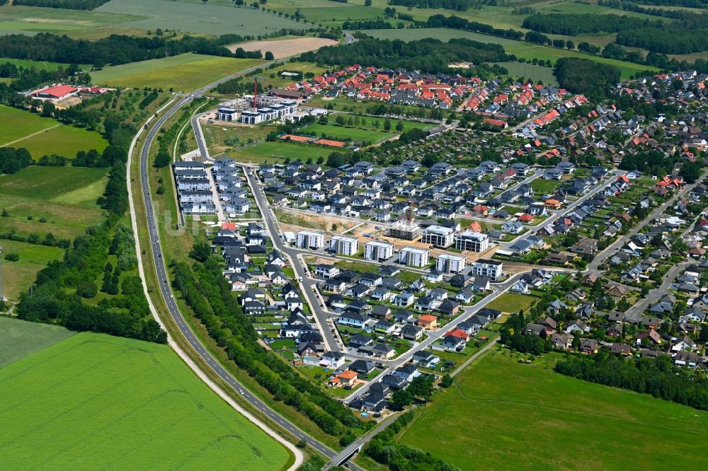 Wolfsburg von oben - Baustelle Mischbebauung eines Wohngebiets mit Mehrfamilienhäusern und Einfamilienhäusern Zur Wildzähnecke in Wolfsburg im Bundesland Niedersachsen, Deutschland