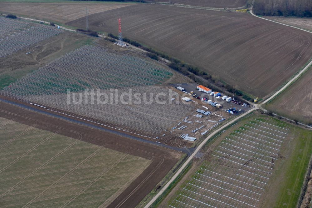 Luftbild Rosdorf - Baustelle und Montage- Arbeiten für Solarpark bzw. Solarkraftwerk in Rosdorf im Bundesland Niedersachsen, Deutschland