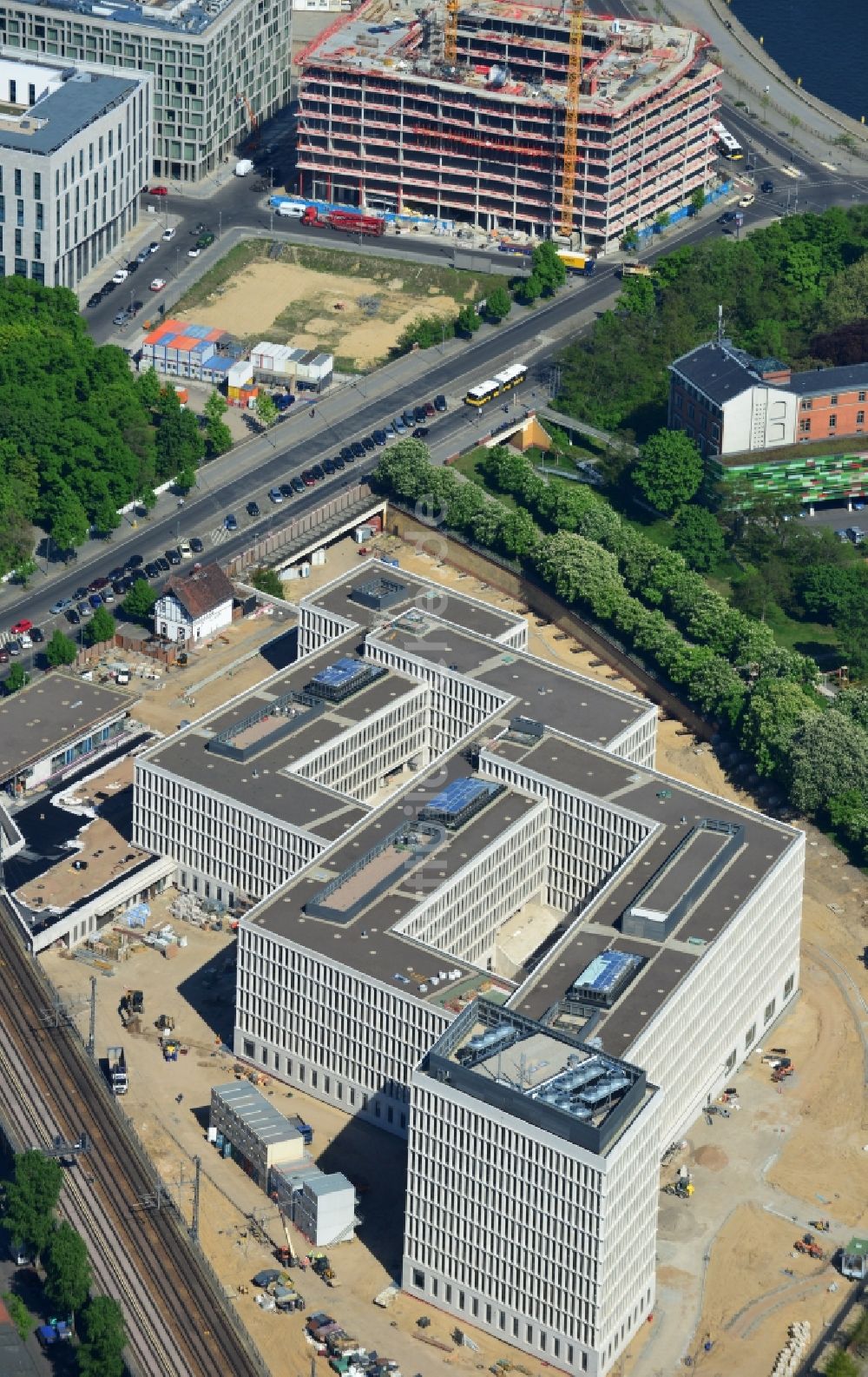 Berlin Moabit aus der Vogelperspektive: Baustelle für den Neubau des Bundesministeriums des Innern / Innenministerium in Berlin Moabit