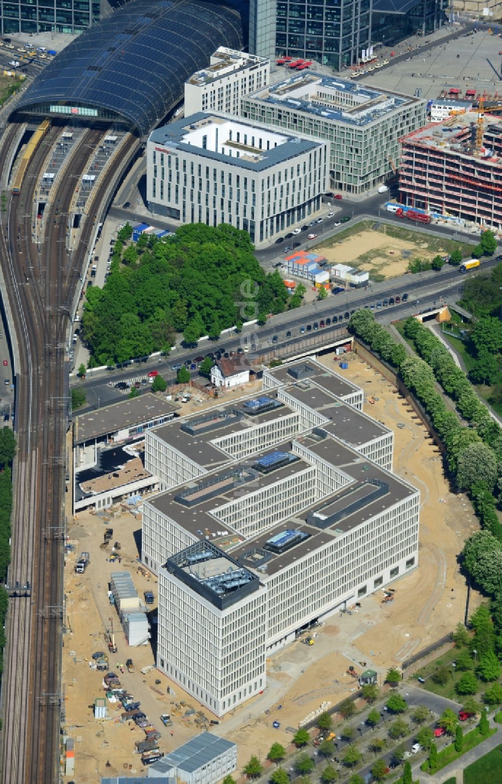 Luftaufnahme Berlin Moabit - Baustelle für den Neubau des Bundesministeriums des Innern / Innenministerium in Berlin Moabit