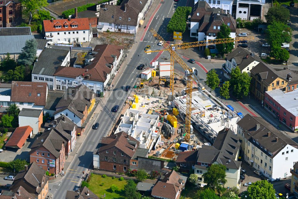 Luftaufnahme Holzminden - Baustelle der Neubau- Gebäude Nordik Care Wohnpark in Holzminden im Bundesland Niedersachsen, Deutschland