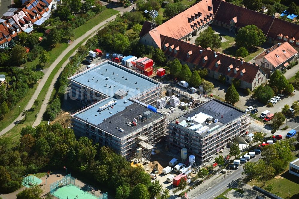Luftaufnahme Würzburg - Baustelle vom Neubau eines Seniorenzentrums im Ortsteil Heuchelhof in Würzburg im Bundesland Bayern, Deutschland
