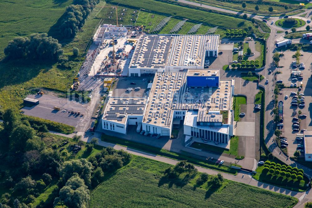 Luftaufnahme Freistett - Baustelle eines Neubaus auf dem Firmengelände der Zimmer Group in Freistett im Bundesland Baden-Württemberg, Deutschland