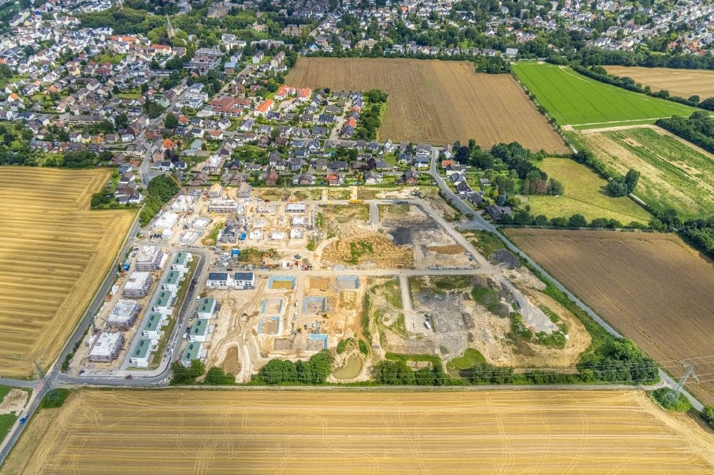 Luftbild Holzwickede - Baustelle neum Neubau des Wohnpark Emscherquelle in Holzwickede im Bundesland Nordrhein-Westfalen, Deutschland