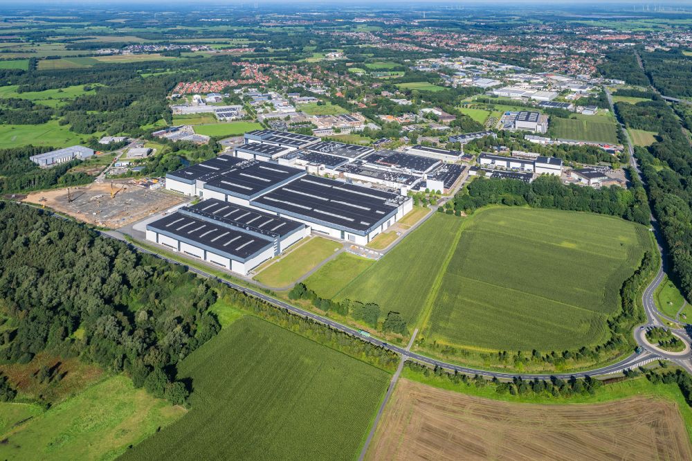 Luftbild Stade - Baustelle mit Pfahlgründung auf dem Airbus Werksgelände zum Neubau einer Logistikhalle in Stade im Bundesland Niedersachsen, Deutschland