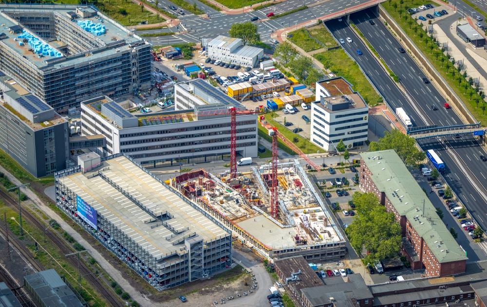 Luftaufnahme Duisburg - Baustelle Quartier 1 und Duisburg Central Office Geschäftshaus in Duisburg im Bundesland Nordrhein-Westfalen - NRW, Deutschland
