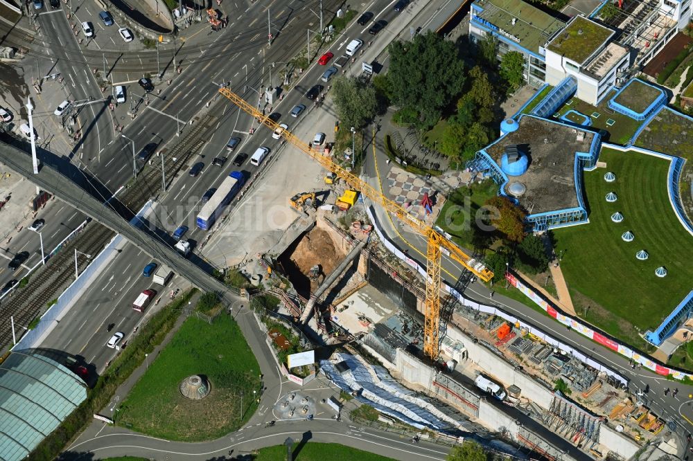 Stuttgart aus der Vogelperspektive: Baustelle mit Tunnelführungsarbeiten für den Bahntunnel an der Cannstatter Straße in Stuttgart im Bundesland Baden-Württemberg, Deutschland