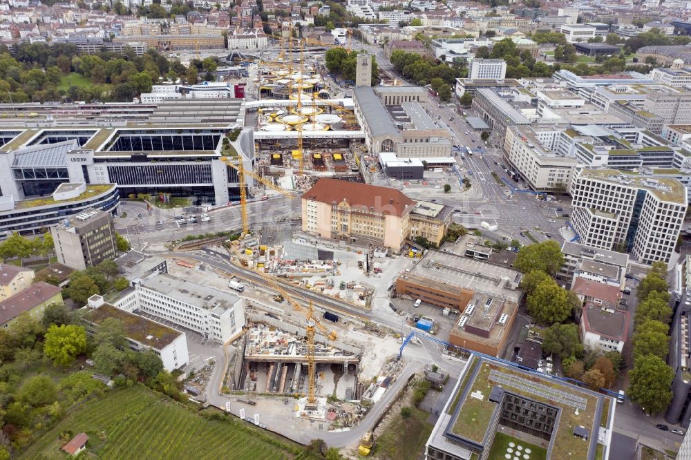 Stuttgart von oben - Baustelle mit Tunnelführungsarbeiten für die Streckenführung S21 in Stuttgart im Bundesland Baden-Württemberg, Deutschland