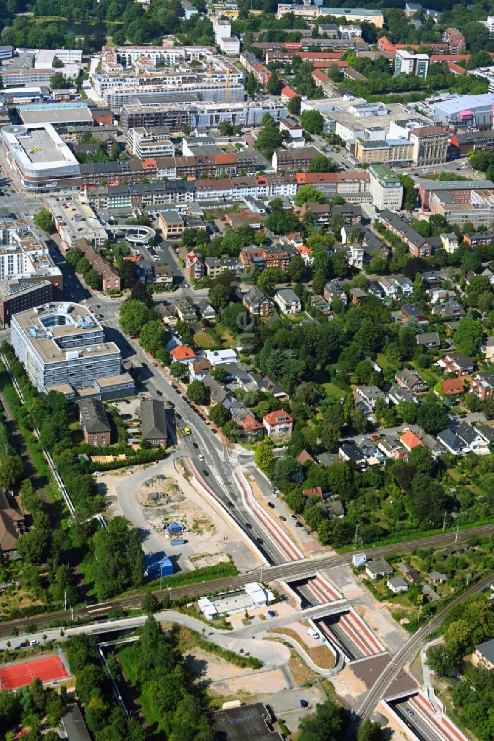 Luftbild Hamburg - Baustelle mit Tunnelführungsarbeiten für die Streckenführung und den Verlauf des Hammer Trog im Ortsteil Eilbek in Hamburg, Deutschland
