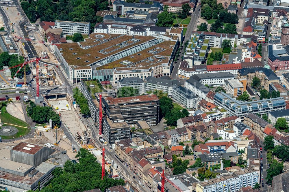 Karlsruhe von oben - Baustelle mit Tunnelführungsarbeiten für die Streckenführung und den Verlauf der Kriegsstraße in Karlsruhe im Bundesland Baden-Württemberg, Deutschland