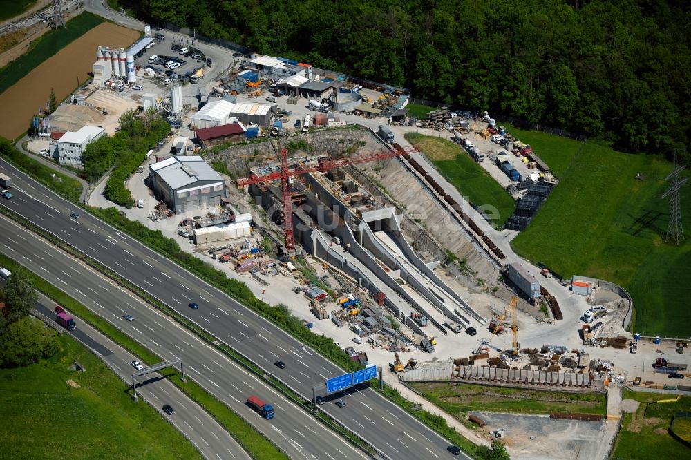 Stuttgart von oben - Baustelle mit Tunnelführungsarbeiten am Verlauf des Flughafentunnel in Stuttgart im Bundesland Baden-Württemberg, Deutschland