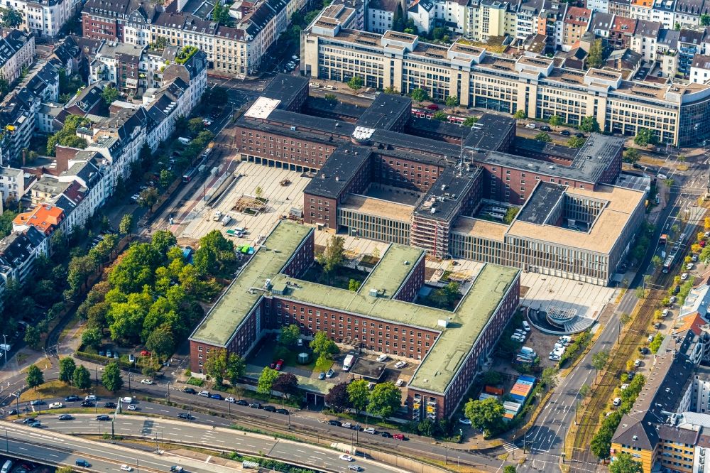 Luftaufnahme Düsseldorf - Baustelle zu Umbauarbeiten am Polizeipräsidium und dem Ministerium für Bauen und Wohnen in Düsseldorf im Bundesland Nordrhein-Westfalen