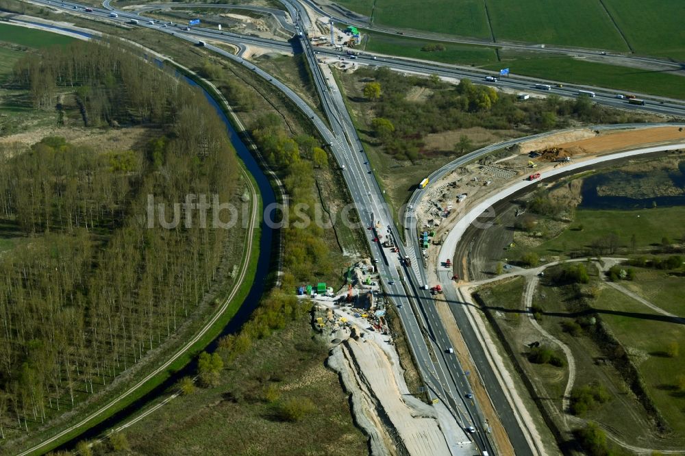 Luftbild Schönerlinde - Baustelle an der Verkehrsführung am Autobahnkreuz der BAB A114 - A10 - Dreieck Pankow in Schönerlinde im Bundesland Brandenburg, Deutschland