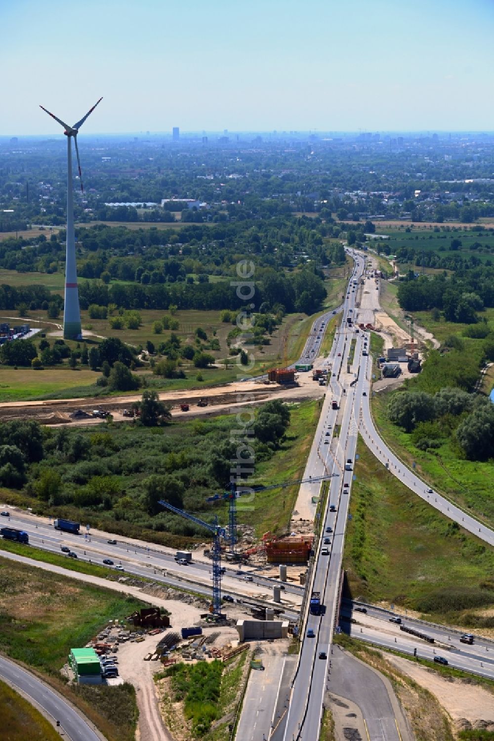 Luftaufnahme Schönerlinde - Baustelle an der Verkehrsführung am Autobahnkreuz der BAB A114 - A10 - Dreieck Pankow in Schönerlinde im Bundesland Brandenburg, Deutschland