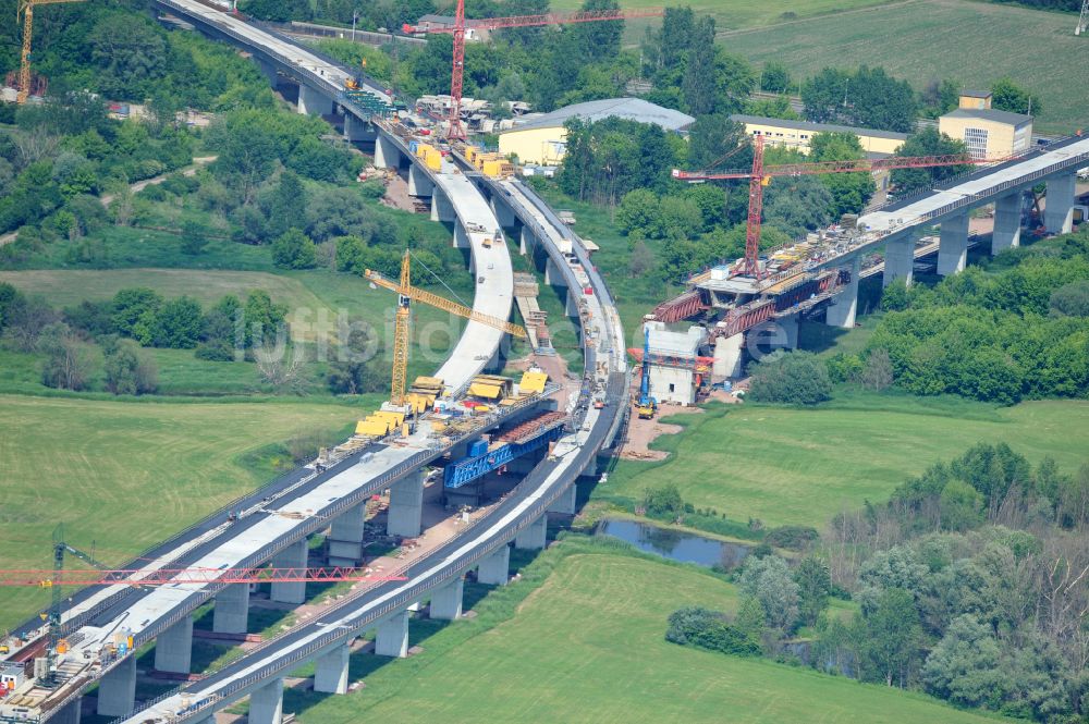 Rattmannsdorf aus der Vogelperspektive: Baustelle Viadukt des Bahn- Brückenbauwerk in Rattmannsdorf im Bundesland Sachsen-Anhalt, Deutschland