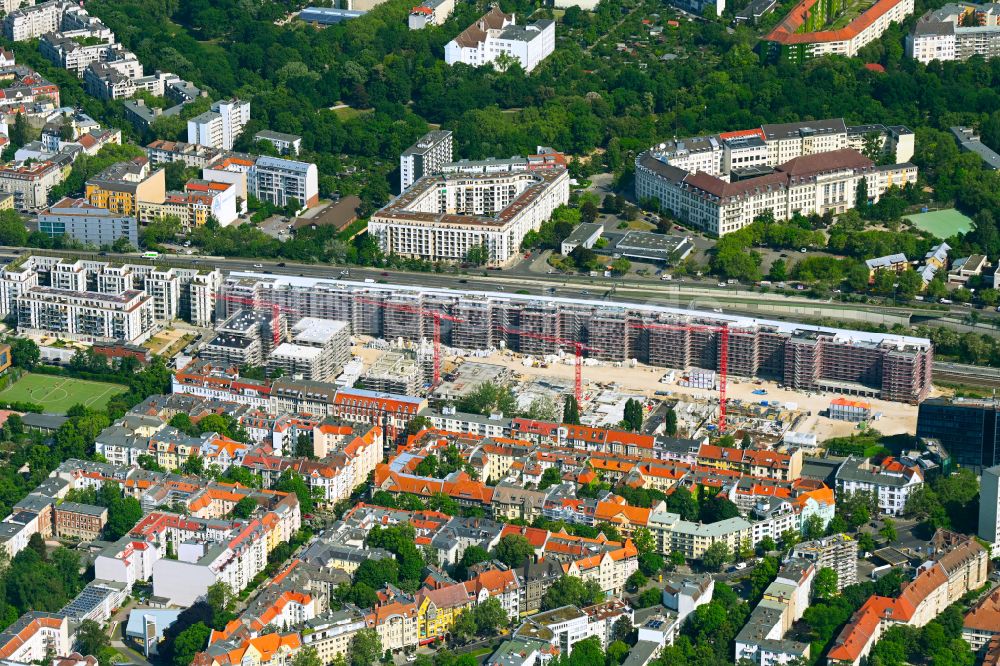 Luftaufnahme Berlin - Baustelle Wohnanlage Friedenauer Höhe im Ortsteil Wilmersdorf in Berlin, Deutschland