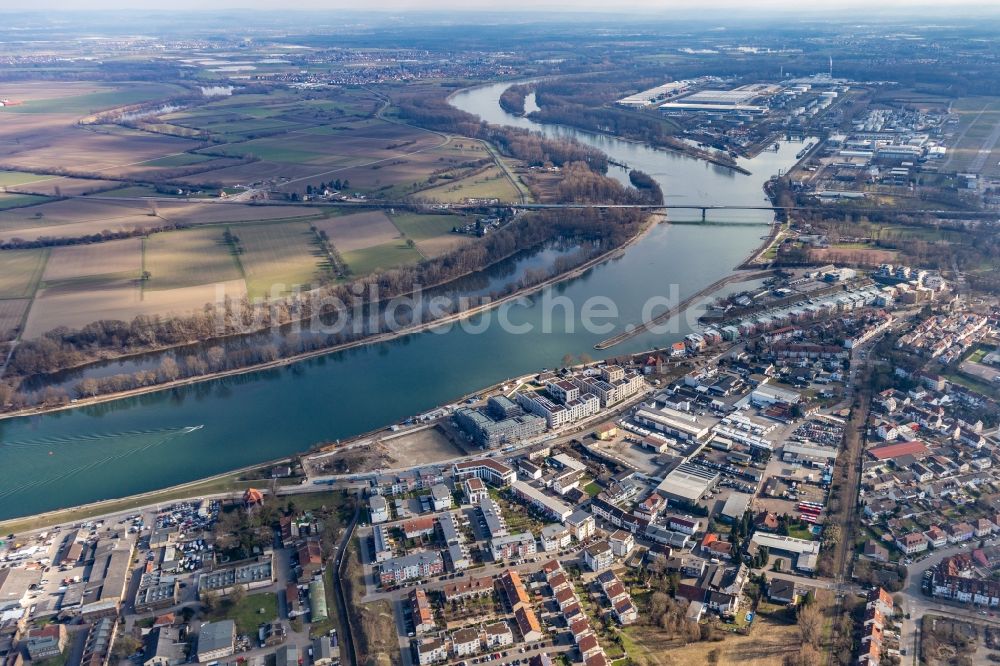 Luftaufnahme Speyer - Baustelle der Wohnbebauung an der alten Ziegelei am Uferbereich des Rhein in Speyer im Bundesland Rheinland-Pfalz, Deutschland