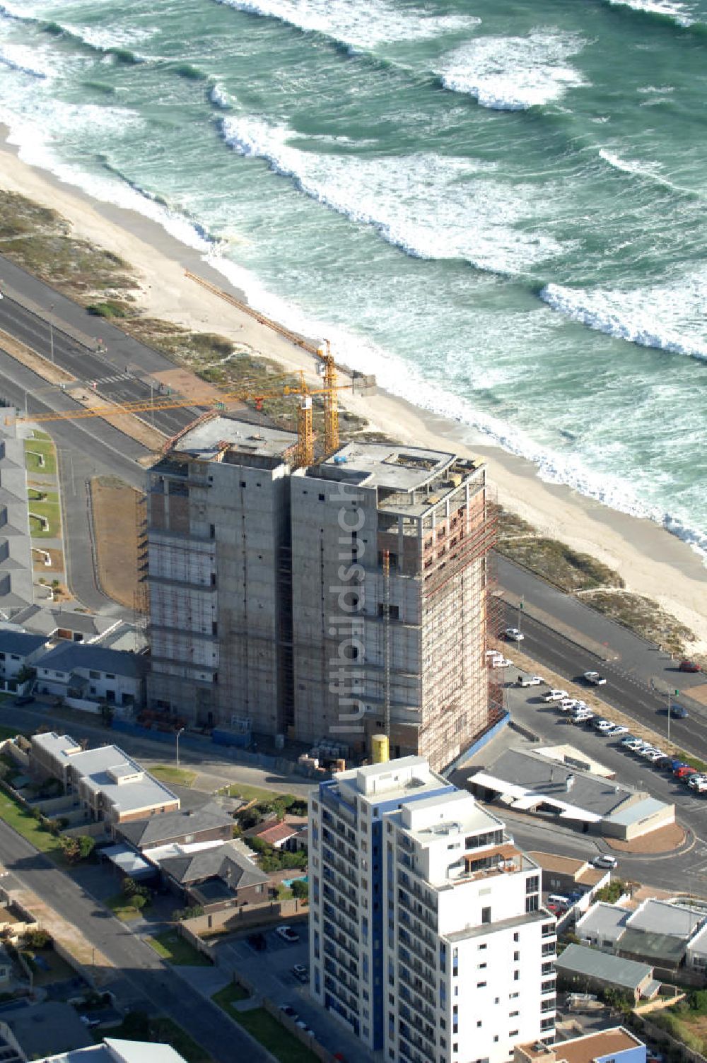 Kapstadt aus der Vogelperspektive: Baustelle im Wohngebiet am Blouberg Strand in Kapstadt