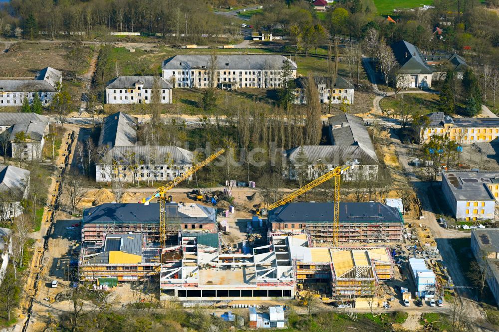 Luftaufnahme Fahrland - Baustelle Wohngebiet einer Mehrfamilienhaussiedlung an der ehemaligen Militär- Kaserne in Fahrland im Bundesland Brandenburg, Deutschland