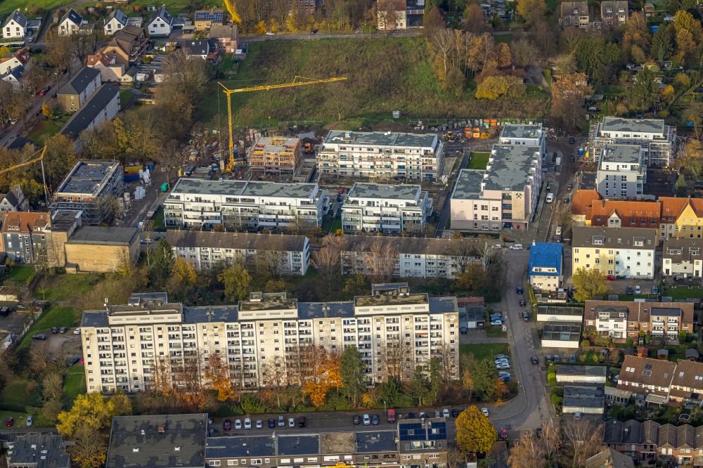 Gladbeck aus der Vogelperspektive: Baustelle Wohngebiet einer Mehrfamilienhaussiedlung in Gladbeck im Bundesland Nordrhein-Westfalen, Deutschland