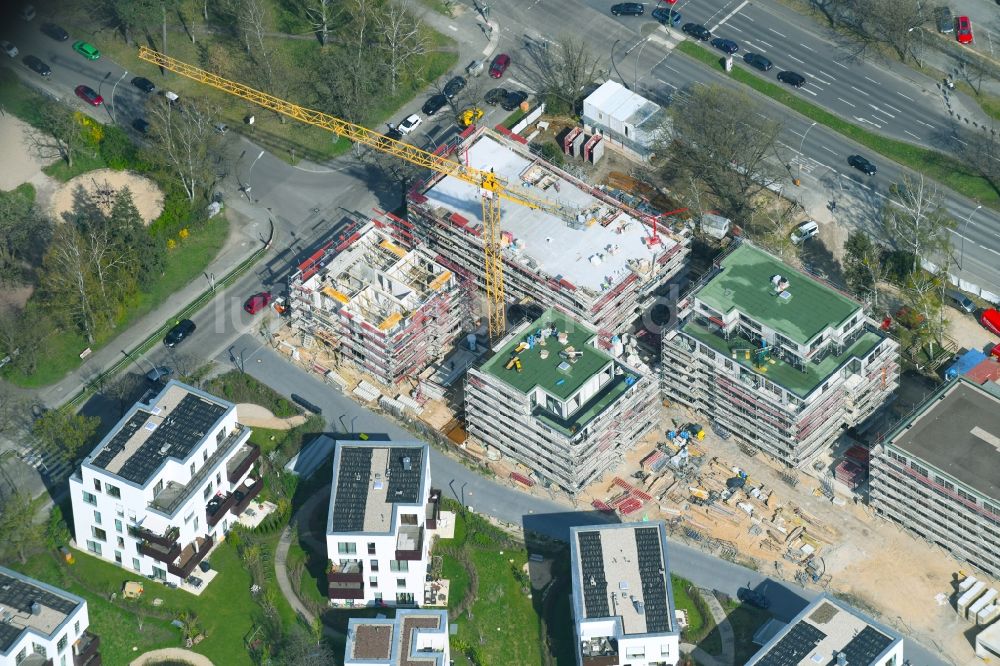Luftbild Berlin - Baustelle Wohngebiet einer Mehrfamilienhaussiedlung Hüttenweg - Clayallee im Ortsteil Dahlem in Berlin, Deutschland